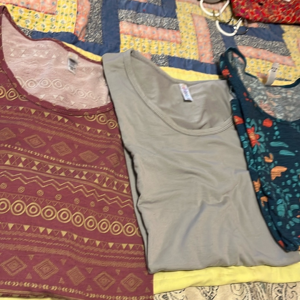Bundle of 3 Lularoe T-shirts
